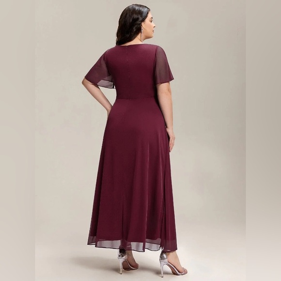 🆕Plus Size Rhinestone Embellished Chiffon Ruffle Sleeve Dress - Picture 2 of 2